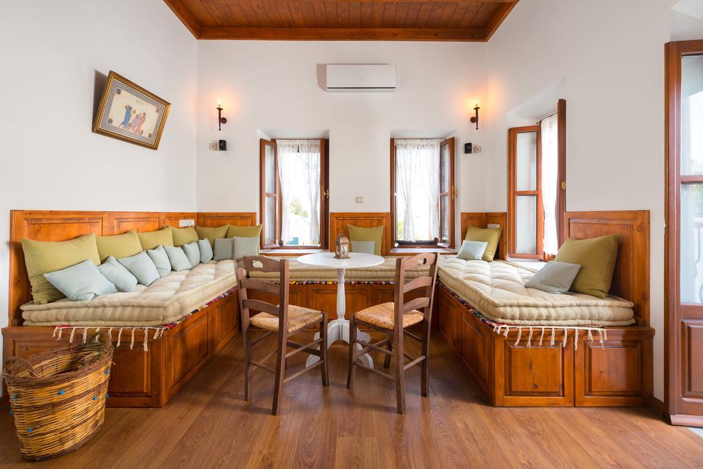 Villa Eftihia In Lindos ภายนอก รูปภาพ