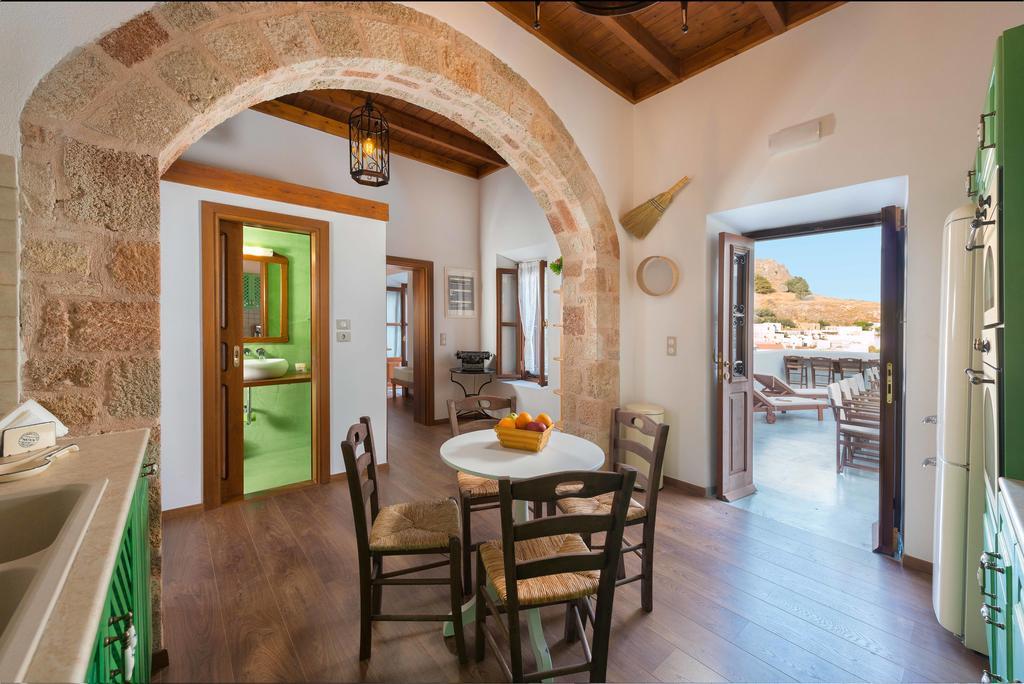 Villa Eftihia In Lindos ภายนอก รูปภาพ