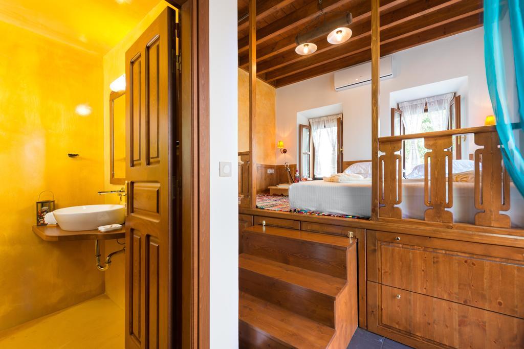 Villa Eftihia In Lindos ภายนอก รูปภาพ